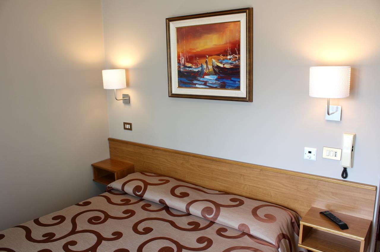 Hotel Helga Caorle Eksteriør billede