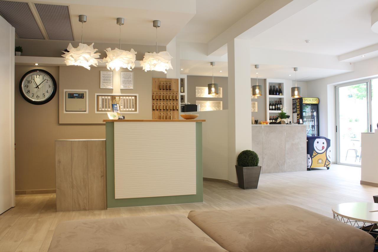 Hotel Helga Caorle Eksteriør billede