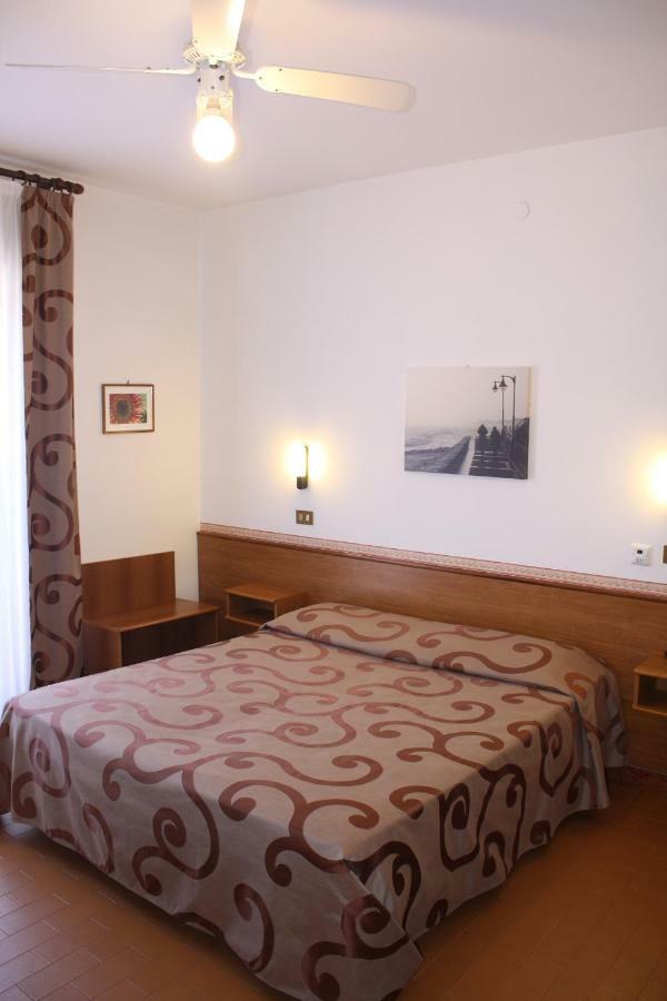 Hotel Helga Caorle Eksteriør billede