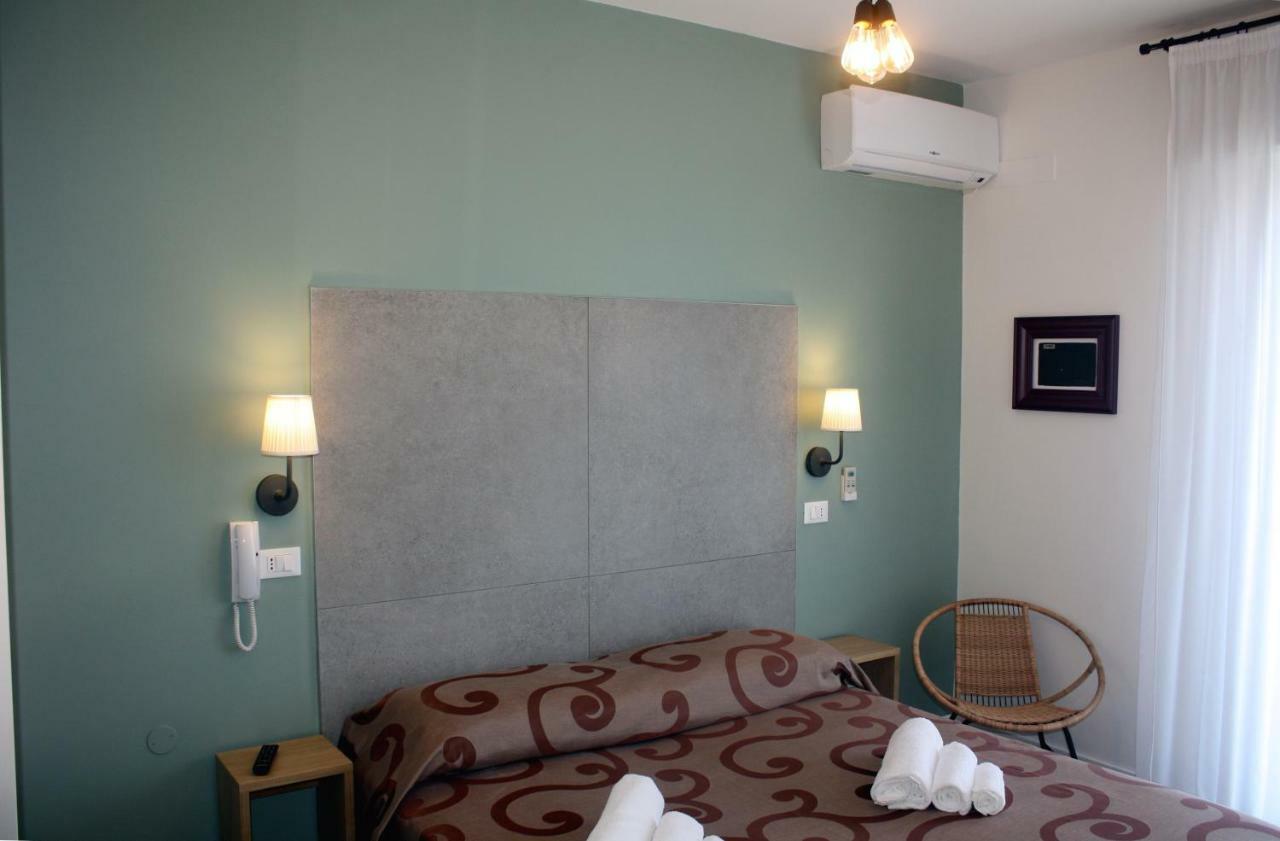 Hotel Helga Caorle Eksteriør billede