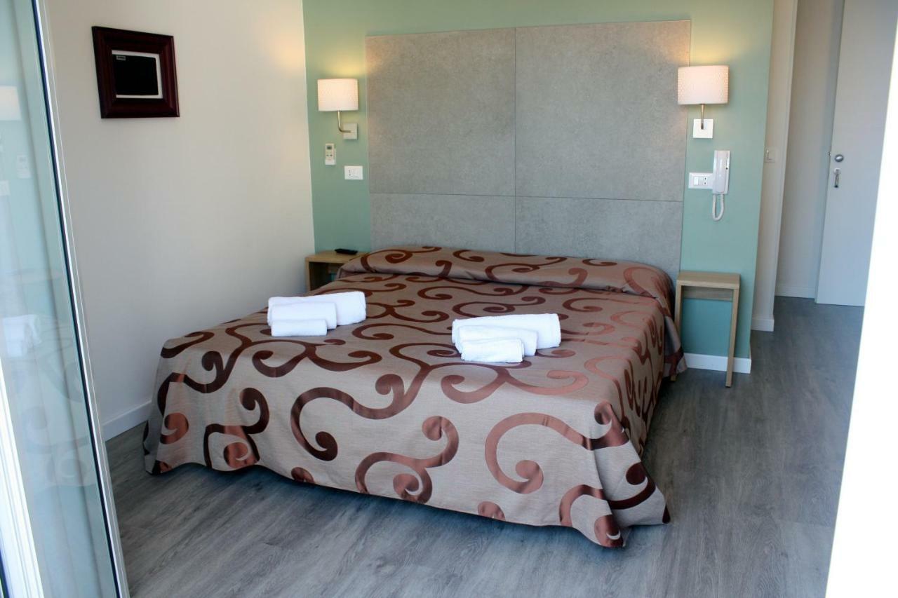 Hotel Helga Caorle Eksteriør billede